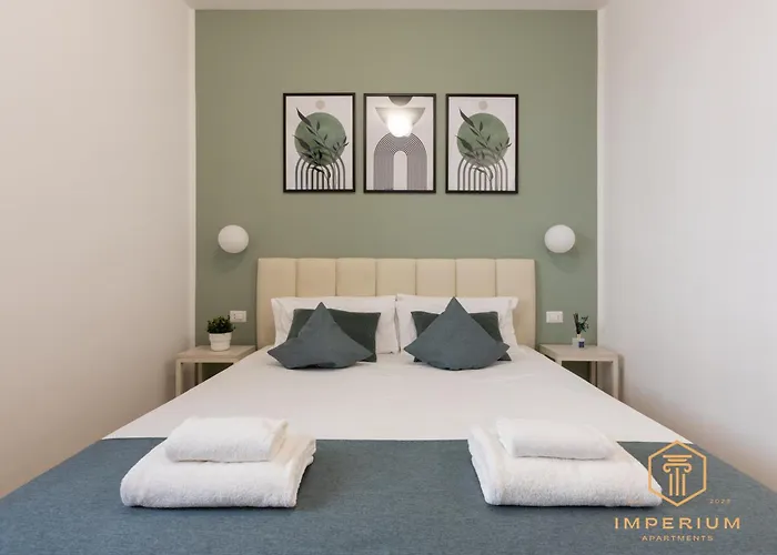 Imperium Luxury - 100mt To Metro A, 5 Min To Center, Pvt Bathroom, A-c 4* Rome