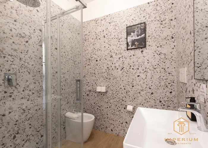 Imperium Luxury - 100mt To Metro A, 5 Min To Center, Pvt Bathroom, A-c Guest house Rome