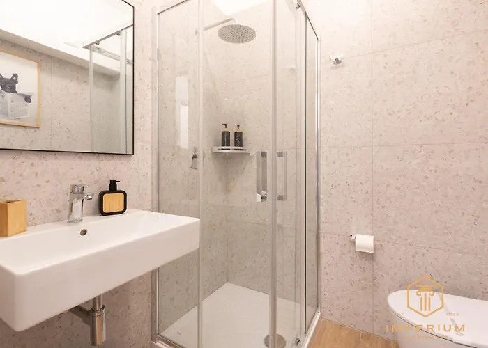 Imperium Luxury - 100mt To Metro A, 5 Min To Center, Pvt Bathroom, A-c Rome